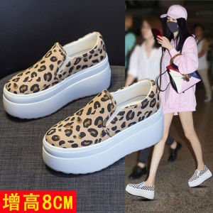 รองเท้าผู้หญิงพื้นหนาพิมพ์ลายเสือดาวบนผ้าแคนวาสสลิปออนสไตล์เกาหลีแฟชั่นองค์ประกอบสําหรับการพักผ่อน