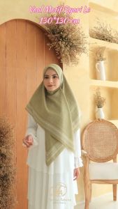 ASHIQAA KUNING Hijab Segiempat Motif Ukuran Jumbo Syari 130x130 Bahan Voal Premium