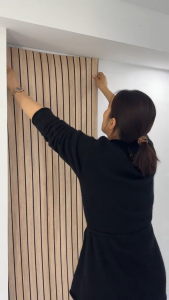 วอลเปเปอร์ติดผนัง ลายไม้ระแนง ขนาด0.45x9-10m กันน้ำ ฟรีไม้รีด ติดง่าย มีกาวในตัว วอลเปเปอร์ติดผนังบ้าน สติ๊กเกอร์ติดผนัง