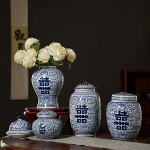 Chinese Style Blue And White Porcelain General Storage Jar with Lid Ceramic Tea Leaf Container Wedding Characteristic Jar Puer Tea