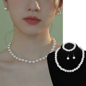 3 Piece Pearl Earrings Bracelet and Necklace Fashionable Pearl Set Celebrity Evening Dress Accessories Short Necklace Bracelet Earrings Three-piece Set