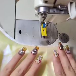 Bộ 9 MÓN CHÂN VỊT NHỰA BÁNH XE XANH 5LY dùng cho máy may 1 kim công nghiệp