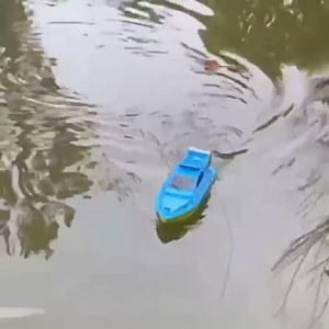 DOUBLE GREAT MAINAN KAPAL REMOTE PERAHU RC JALAN DI AIR SPEED BOAT