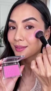 Matte Embossed Blush Palette High Pigmented Pink Coral Cheek Blush Powder With Professional Makeup Brush