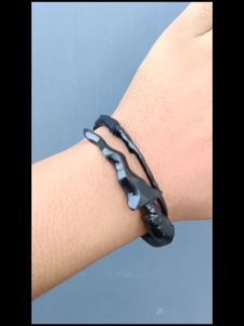 Gelang Akar Bahar Hitam Ukir Keris Lentur Size Kantoran
