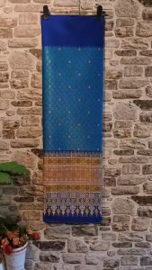 112.ผ้าไหมแกมฝ้าย ผ้าทอทั้งผืน ลายยกดอกลอย สีน้ำเงิน