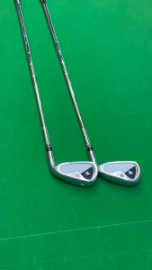 Golf Club Set Carbon Iron 7 Irons Beginners Practice Clubs for Men Women Beginners Equipment for Golf Sport Activity