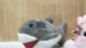 DREAMTOYS96 Gantungan Kunci Boneka Hiu 3 Warna Abu Biru Pink