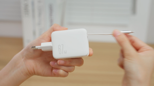 JOYROOM TCL06 Adapter Charger GaN PD Fast Charging 67W Retractable Built-in Cable Type C