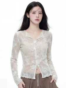 Pure Allure Style Autumn New White Slimming Buttoned Women T-Shirt