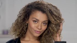 SoftSheen-Carson Dark and Lovely Blowout Moisture Hair Mask & Deep Treatment Conditioner with Castor Oil For All Hair Types Including Curly 12 fl oz