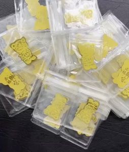 Miếng Dán Sticker Hổ Vàng Vật Phẩm Hộ Mệnh Cầu May Mắn Bình An Thịnh Vượng
