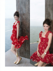 THROUS | Đầm A-Line Đỏ Voan Hoa