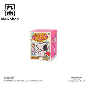 M&G SHOP | Snoopy Flower Magnetic Button Doll Keychain Surprise Box Gift