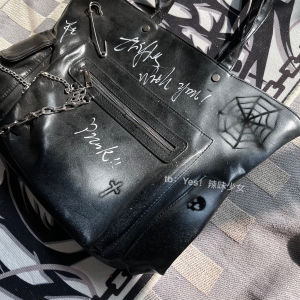 Punk Y2K Spicy Girl Commuter Tote Bag Versatile Dark Underarm Bag Large Capacity Single Shoulder Bag for Young Women