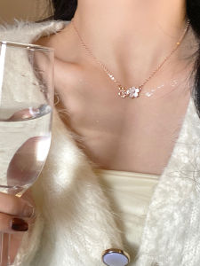  Korean Style Sakura Pendant Necklace Womens Clavicle Chain Zirconia Luxury Small Audience Sweater Chain Jewelry