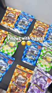OISHI Pillows Sponge Vietnam Specialty Flavored Snack 80G - Party Size
