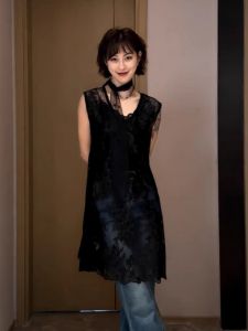 plus Size Black Lace Hollow out Vest Women Summer Outerwear Slimming Loose Fit Midi Length Layering Base Shirt