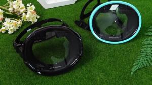 Oval Diving Mask Spearfishing Mask Classic Retro-Style Panoramic Wide View Scuba Goggles Tempered Glass Lens for Adults