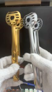 ( hình táo ) Kẹp gắp thức ăn  lật thịt  gắp đá  gắp bánh  đa năng  hình táo inox 304 logo nổi  loại xịn -DụngCụNhàBếp - KẹpGắpCaoCấp - KẹpNhàBếp