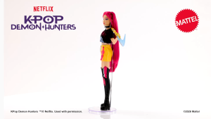 [NEW] KPop Demon Hunters HUNTR/X Mira Fashion Doll in Removable Look With Themed Movie Accessories (JRN36)