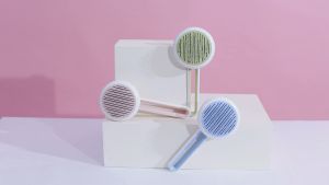 Eco-friendly ABS Comb Hollow Needle Cat Brush - Quick Hair Removal, Lightweight - 195 * 84 * 66mm