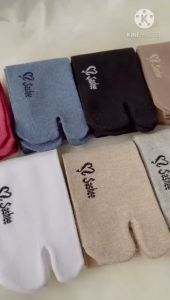 Sashee Kaos Kaki Jempol Panjang Sampai Lutut Bahan Katun