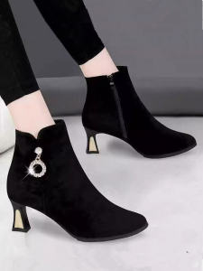 Giày Bốt Cao Gót Mũi Nhọn Lót Lông Cừu Mùa Đông Cho Nữ Giày Bốt Ngắn Có Khóa Kéo Bên Hông Đế Dày Thời Trang