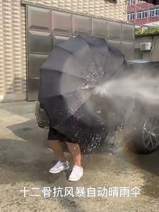 【Local shipping】12 Ribs Umbrella Automatic Anti-UV Umbrella Windproof Foldable Umbrella Payung besar Folding Umbrella 雨伞 折叠雨伞 Fully Automatic Rain Men Women Luxury Business Male Large Umbrellas