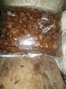 lapuan kerupuk kulit sapi 1kg/kerupuk kulit sapi mentah/kerupuk kulit sapi/makanan khas Sunda/cemilan tradisional/bahan makanan/kerupuk kulit sapi kering/kerupuk kulit sapi mentah/jual kerupuk kulit sapi mentah