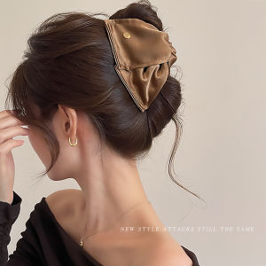 Large Size Triangle Shark Hair Clip Womens Fashion Accessory Back of Head Hair Clamp Stylish Hair Decoration