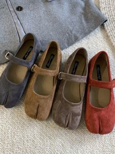 Retro Suede Toe-Separated Flats