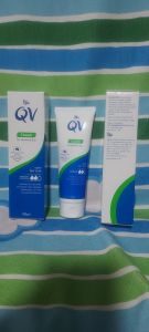 QV Cream Sensitive Skin and Very Dry Skin Fragrance-free 100g tube
