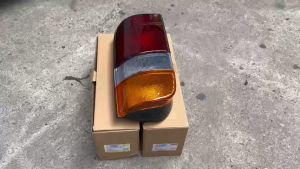 Đèn hậu Toyota Hiace(92-04) hàng CASP đủ dây giắc