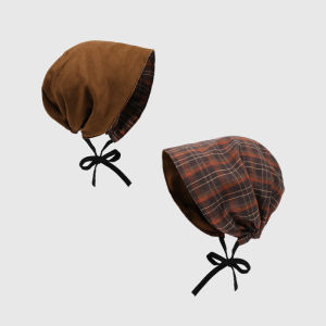 BILLI ZILLY | Retro Checkered Style Beanie Hat for Women Face Slimming