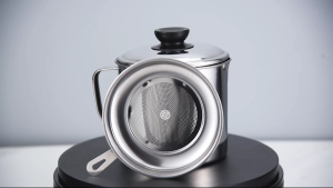 OULPAI หม้อกรองน้ำมัน ที่กรองน้ำมัน ตะแกรงกรองน้ำมัน หม้อกรองสแตนเลส หม้อเก็บน้ำมัน หม้อกรอง ความจุ 1.3 ลิตร ไม่เป็นสนิม ทนความร้อนได้ดี