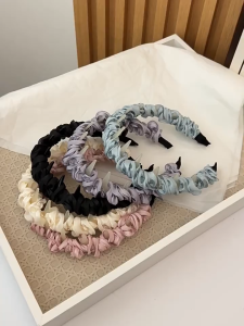 เส้นผมที่มีตาข่ายตาข่ายตาข่ายใหม่ 2025 สำหรับผู้หญิงเป็นสายรัดขนาดเล็กที่มีความหรูหราอเนกประสงค์และเสริมใบหน้าที่มีสไตล์สูงและสง่างาม