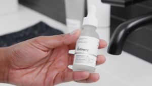 The Ordinary Hyaluronic Acid 2% + B5 Facial Serum Hydrating Smoothing Plumping Serum Multi-Molecular Hyaluronic Acid Deep Moisturizing Face Essence