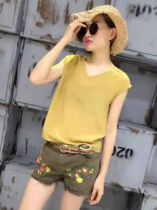 เสื้อยืดคอวีแขนกุดผ้าชีฟองแฟชั่นฤดูใบไม้ร่วงสำหรับผู้หญิง สไตล์ฮ่องกง เสื้อตัวบนสีพื้น ทรงหลวม ผ้าโพลีเอสเตอร์