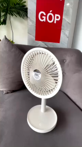 Quạt mini để bàn tích điện Solove F5