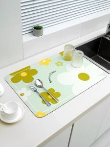 Kitchen Countertop Water Draining Pad Diatom Mud Absorbent Pad Cutlery Bowl and Plates Placemat Stove Sink Desktop Water Insulation Mat