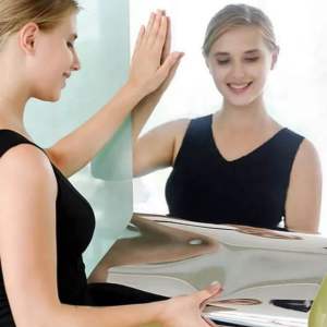 Stiker Kaca Bercermin Asli Tidak Tembus Pandang Bahan Tebal L122CmxP50Cm Top Kuality Best Seller