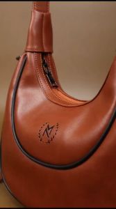 Lituhayu Bag Moonzaya: Tas Wanita Elegan dengan Desain Modern & Nyaman