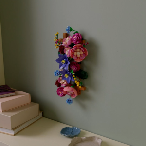 LEGO Botanicals 11503 Flower Wall (879 Pieces)