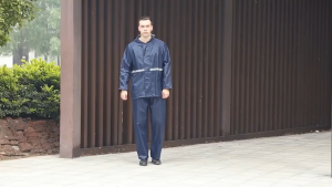 เสื้อกันฝน ชุดกันฝน มีแถบสะท้อนแสง เสื้อกันฝนมอเตอร์ไซค์ ใส่ได้ทั้งชายและหญิง ใส่สบาย กันน้ำ