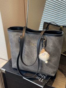 Fashionable Large Capacity Single Shoulder Commuter Bag Womens 2025 Spring Summer New Style Student Class Tote Bag