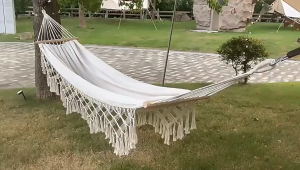 Sydneywind - วันหยุดต้องพร้อม!พู่เปลญวน เปลญวน เปลผ้าใบแบบป้องกันโรลโอเวอร์สามารถแบก 250kgผ้าที่มีคุณภาพสูงและง่ายต่อการจัดเก็บและง่ายต่อการพกพา เปลญวน ผู้ใหญ่มีลูกไม้ เปลญวนตั้งแคมป์กลางแจ้งเปล เปลญวนสำหรับใช้ใน เปลทหาร เปลนอน เปลไกว เปลญวนแคมป์ปิ้งกลางแ