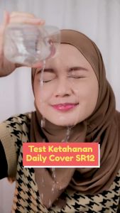 SR12 Daily Cover Bedak Padat Glowing Anti Luntur Tahan Lama Anti Air dan Keringat