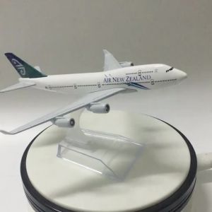 202516 cm Mô hình máy bay Boeing 747 của Air New Zealand mô hình máy bay bằng kim loại đúc máy bay 1:400 đồ chơi mô hình máy bay