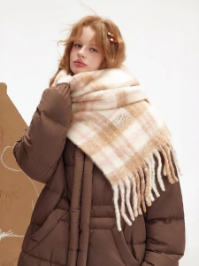 Unifree | Warm Thick Checkered Fringe Scarf